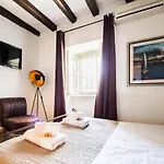 Leticia Apartament *
